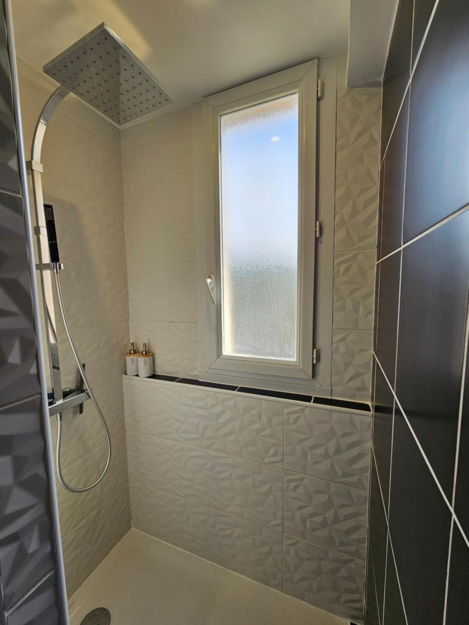 Charmant & Spacieux 3 Chambres - Mm Apartment - Lyon Grand Parilly Venissieux Exterior photo